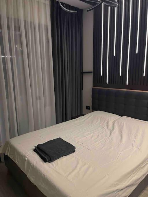 Ath Modern Homes - Luxury Apartment In The City Center Iasi Buitenkant foto