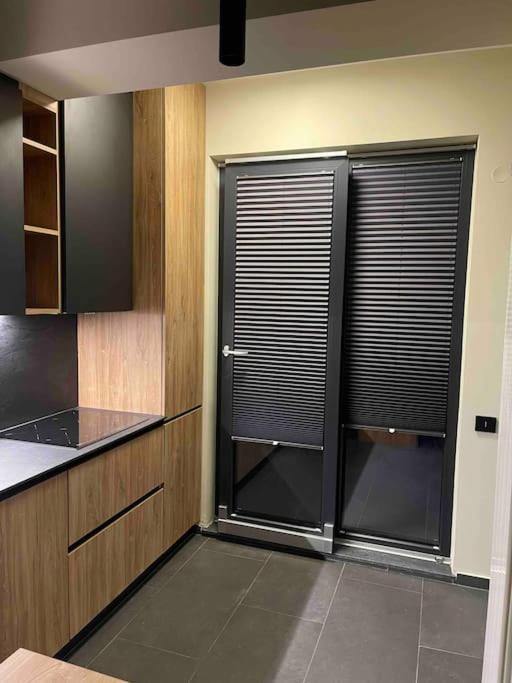 Ath Modern Homes - Luxury Apartment In The City Center Iasi Buitenkant foto